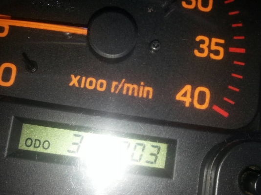 ขายรถอิซูซู เด้กก้า ยูโร่ 2 หกล้อดัมพ์ 200 แรง ปี 50