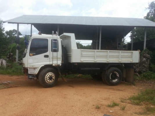 ขายรถอิซูซู เด้กก้า ยูโร่ 2 หกล้อดัมพ์ 200 แรง ปี 50