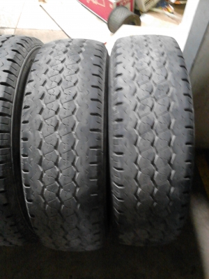 215/70R15 BRIDGESTONE DURAVIS R623 มีชุด 4 เส้น TEL.081-427-3941 215/70R15 BRIDGESTONE DURAVIS R623 มีชุด 4 เส้น TEL.081-427-3941