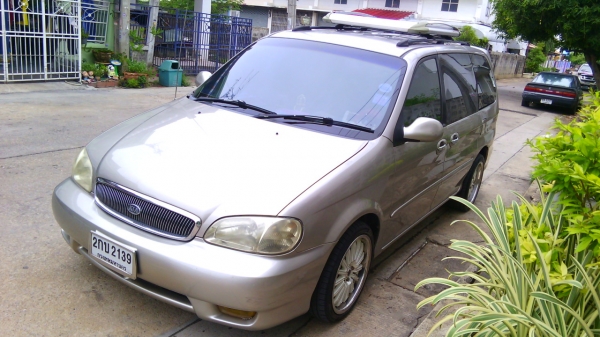 รถครอบครัว กว้างมาก 195000