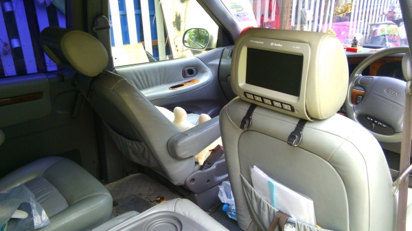 รถครอบครัว กว้างมาก 195000