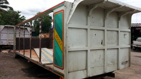 ขายกะบะมีเนียม พร้อมคัซซีดั้ม สภาพสวยพร้อมใช้ครับ