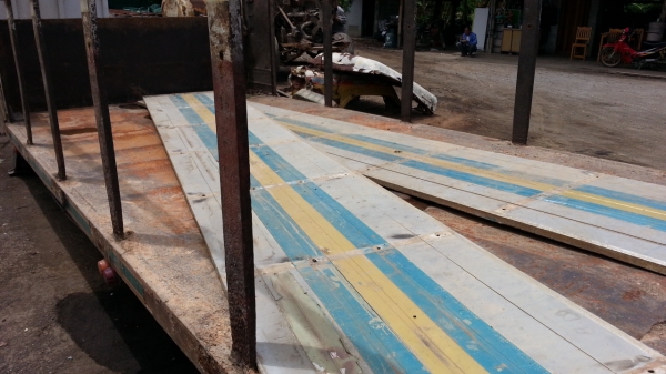 ขายกะบะมีเนียม พร้อมคัซซีดั้ม สภาพสวยพร้อมใช้ครับ