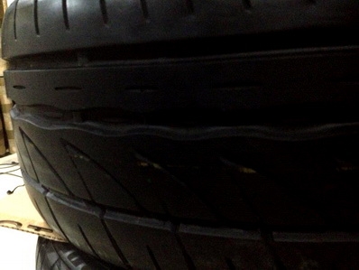 แม็กซ์แท้ BENZ AMG 18 นิ้ว ET35 รุ่นปี13 ไม่ดุ้งไม่คด CODE หลังก้านครบ ฝากช่อมะกอกแท้มี CODE ยาง BRIGESTONE 225-40-18 ปลายปี11 กว้าง 8 นิ้ว ตจวส่งได้