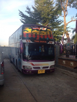 ขายรถบัสแอร์10เมตรทรงเสาคู่เครื่องHINO HO7C สภาพรถใช้งานได้เลยเพิ่งทำสีและภายในมาใหม่ราคาคุยกันได้