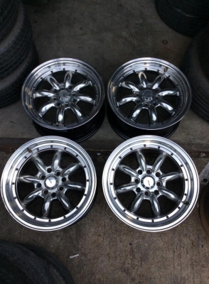 ขายล้อ  กล้วย ขอบ15 4/100 กว้าง7 ออฟ35 สวยๆ ถูกๆครับ7900.-