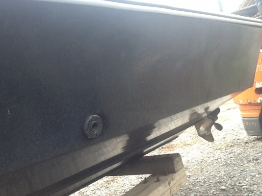 เรือแบสพร้อมเครื่องsuzuki65