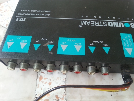 ปรีแอมป์ soundstream แท้