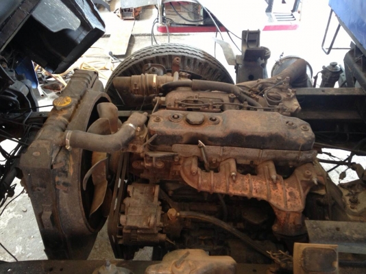 ขาย รถดั๊ม  6 ล้อ  ISUZU  NPR  เฟืองท้าย F