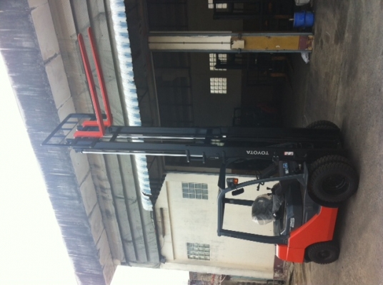 TOYOTA 8FD25 รถใหม่ นำเข้าจากญี่ปุ่น