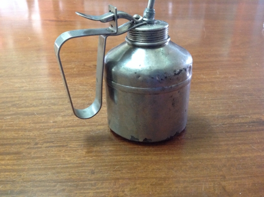 ขายกาหยอดน้ำมัน Vintage ระบบปั้มหยอด กระบอกโต ขายราคาพิเศษ ขายกาหยอดน้ำมัน Vintage ระบบปั้มหยอด กระบอกโต ขายราคาพิเศษ