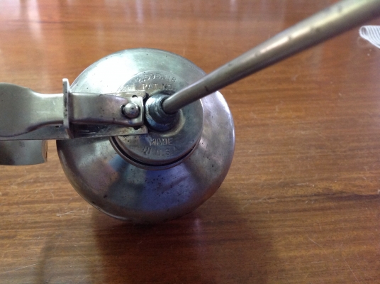 ขายกาหยอดน้ำมัน Vintage ระบบปั้มหยอด กระบอกโต ขายราคาพิเศษ ขายกาหยอดน้ำมัน Vintage ระบบปั้มหยอด กระบอกโต ขายราคาพิเศษ