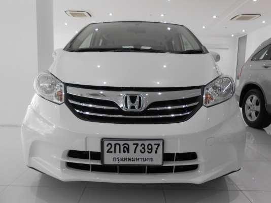 HONDA FREED 1.5 EL ปี 2013 ไมล์แท้ 11,1XX กม.