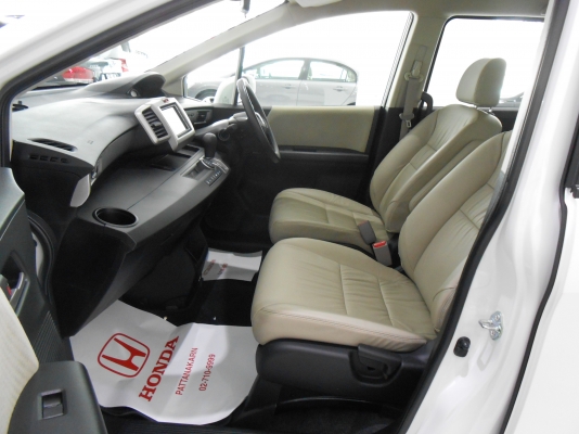 HONDA FREED 1.5 EL ปี 2013 ไมล์แท้ 11,1XX กม.
