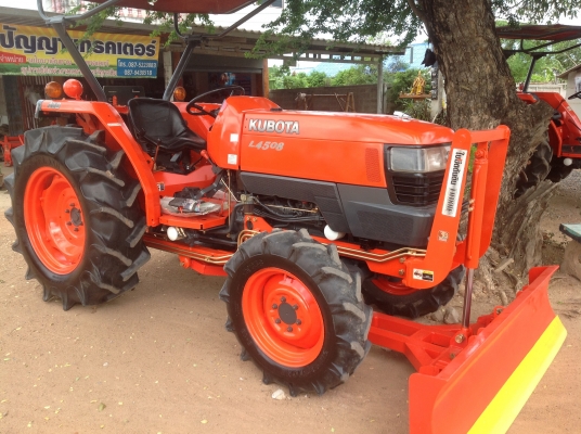 ปัญญาแทรคเตอร์มาแล้ว...จัดมาให้ครับ รีบโดยด่วน.คูโบต้า L4508 พร้อมใบมีดตราช้าง จัดส่ง อ.หล่มเก่า จ.เพชรบูรณ์