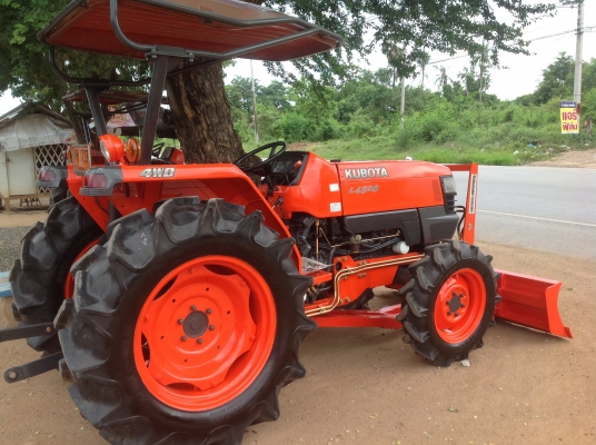 ปัญญาแทรคเตอร์มาแล้ว...จัดมาให้ครับ รีบโดยด่วน.คูโบต้า L4508 พร้อมใบมีดตราช้าง จัดส่ง อ.หล่มเก่า จ.เพชรบูรณ์