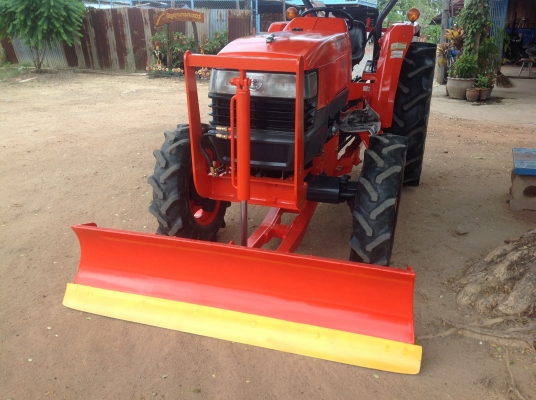 ปัญญาแทรคเตอร์มาแล้ว...จัดมาให้ครับ รีบโดยด่วน.คูโบต้า L4508 พร้อมใบมีดตราช้าง จัดส่ง อ.หล่มเก่า จ.เพชรบูรณ์