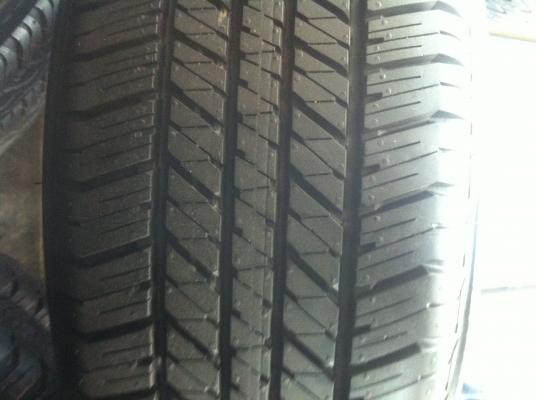 ขาย ล้อพร้อมยาง vigo champ TRD 2014 4วง 37,000 บาท ขาย ล้อพร้อมยาง vigo champ TRD 2014 4วง 37,000 บาท