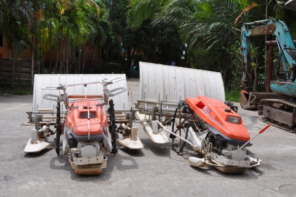 ขายรถดำนาราคาถูก KUBOTA S1-45 (4แถว) สภาพสวยเดิมจากญี่ปุ่นยังไม่เคยใช้ในไทย 35,000เท่านั้น!!