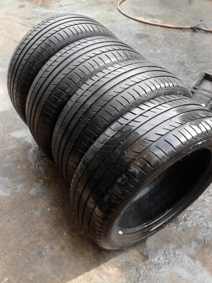 Michelin plymacy ht 215/50R17 tel.081-427-3941