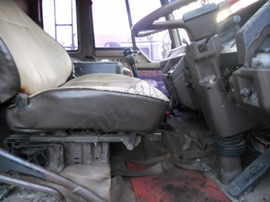 รถบรรทุก10ล้อ(พื้นเรียบ) MITSUBISHI FN527M 195