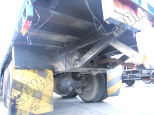 รถบรรทุก10ล้อ(พื้นเรียบ) MITSUBISHI FN527M 195