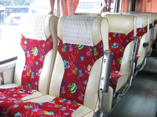 ขายรถบัส 8 ล้อ VIP  52 ที่นั่ง สภาพพร้อมใช้งาน เครื่องฮีโน  6สูบ 400 แรง