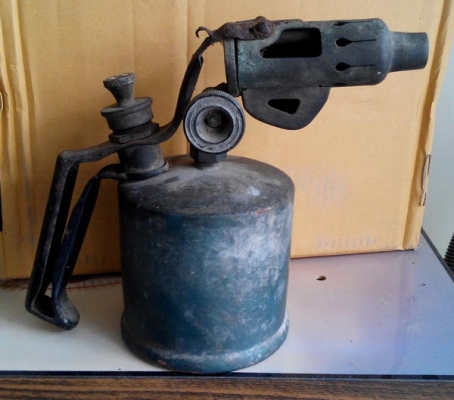 กาพ่นไฟ กาพ่นไฟ