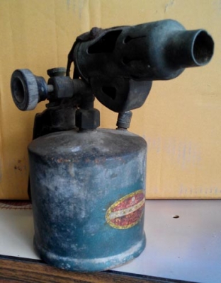 กาพ่นไฟ กาพ่นไฟ