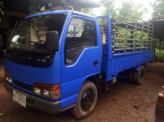 ขาย ISUZU NKR 130 hp ปี 45