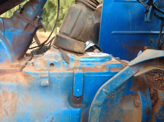 ขายฟอร์ด 2 เพลา 6 สูบ เกียร์มือ