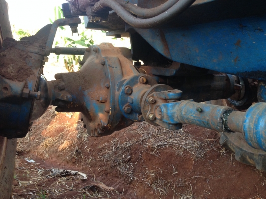 ขายฟอร์ด 2 เพลา 6 สูบ เกียร์มือ