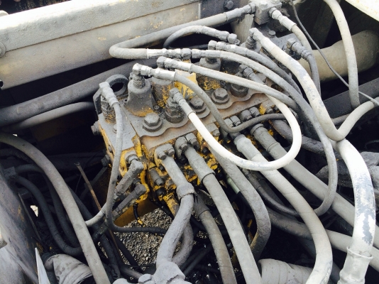 ขายด่วนอะไหล่รถ komatsu pc 200-6