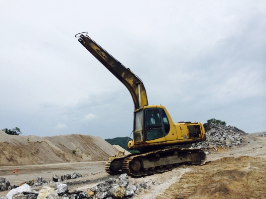 ขายด่วนอะไหล่รถ komatsu pc 200-6