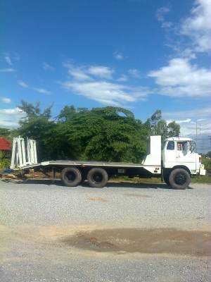 ขายรถเทลเลอร์สิบล้อ2เพลา บรรทุกรถเกี่ยว