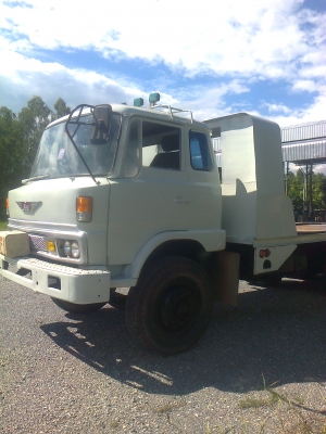 ขายรถเทลเลอร์สิบล้อ2เพลา บรรทุกรถเกี่ยว