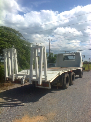 ขายรถเทลเลอร์สิบล้อ2เพลา บรรทุกรถเกี่ยว