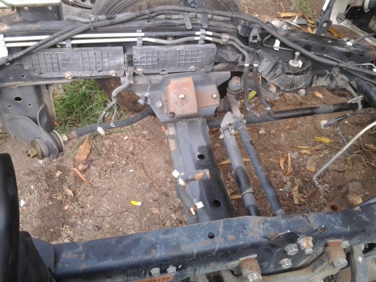 ขายแซสซีรถเชียงกงแกะขายครับ มีใบอินวอย อีซูซุNKR 6ล้อเล็ก มีคานหน้าเป็นปีกนก ล้อ7วง ขาย 35000 บาท