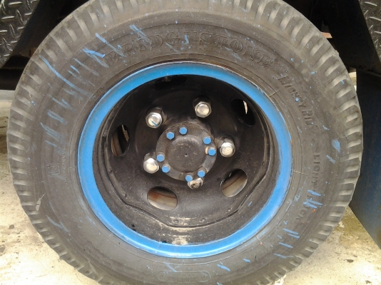 ขายรถโตโยต้าสองแถวพร้อมขับสวยๆ ทะเบียน ม.79 รถสวยมากขับดีครับ ยางคู่หน้าใหม่ แซสซีเป็นของไดฮัสสุใหญ่มากใหญ่10นิ้ว เครื่อง 85 แรง ขาย 149000 บาท