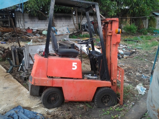 ขายโฟคลิฟ ไม่มีเครื่องและงาครับ 1 ตัน เอาไปปั่นเอง ขาย 20000 บาท
