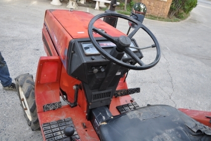 ขายรถไถนั่งขับYANMAR F15D มือสองญี่ปุ่น ขับเคลื่อนล้อ เครื่องช่วงล่างดีมากครับ