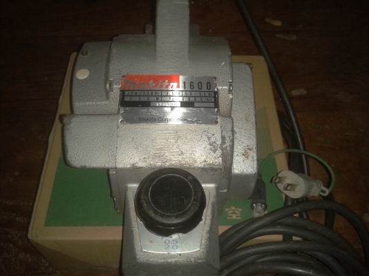 ขายกบไฟฟ้า makita รุ่น1600 สภาพสวยพร้อมใช้งาน