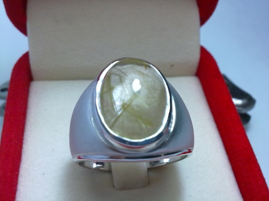 แหวนเงินชายพลอยไหมทองโปร่งข่ามแท้