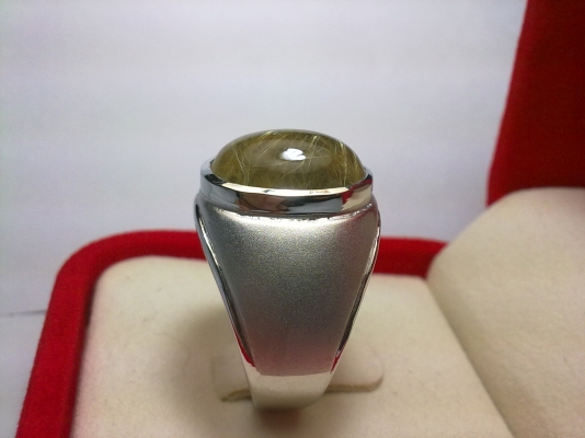 แหวนเงินชายพลอยไหมทองโปร่งข่ามแท้