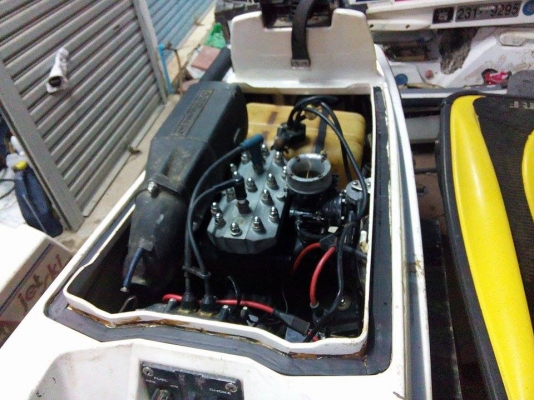 ขาย เรือยืน Kawasaki 550 cc. เก่าญี่ปุ่น 18,000 เล่นได้เลย สตาร์ทติดง่าย..