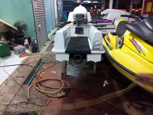 ขาย เรือยืน Kawasaki 550 cc. เก่าญี่ปุ่น 18,000 เล่นได้เลย สตาร์ทติดง่าย..