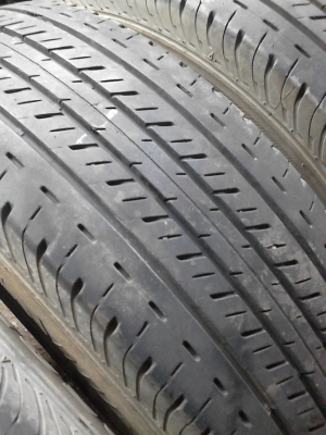 205/70R15 BRIDGESTONE DURVIS R611 TEL.081-427-3941 205/70R15 BRIDGESTONE DURVIS R611 TEL.081-427-3941