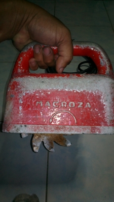 เครื่องเซาะร่องตอนกรีต Macroza