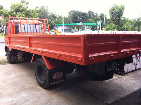ขายรถ 6 ล้อ ยาว รุ่น NISSAN UD CP180