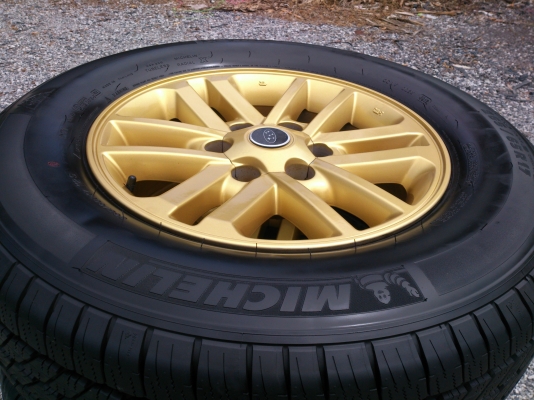 ขายแม็กTOYOTA FORTUNER ขอบ17 พร้อมยางMICHELIN265/65R17 ยางสัปดาห์ที่49ปี12 ดอกยางนิ่มลึกไม่ร้าวไม่แตกลายดอกเต็ม (สภาพ90\%) จำนวน 1 ชุด พร้อมน๊อตแท้ 24 ตัว